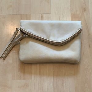 STREET LEVEL cream crossbody with gold chain
